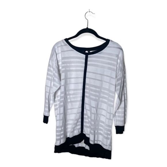 Jones New York Sport SZ M lightweight striped top - Picture 1 of 4